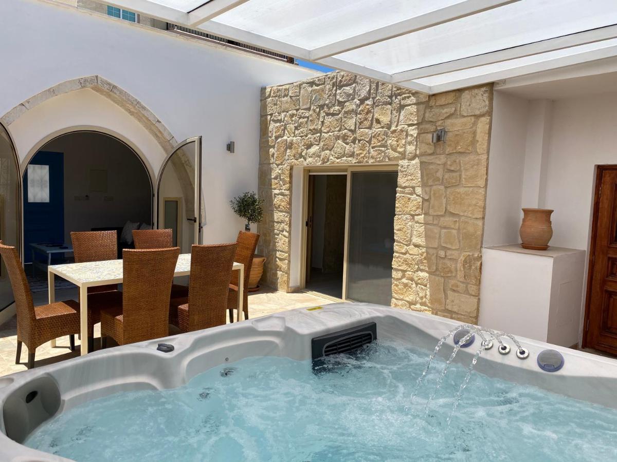 Villa Caerus Paphos Exterior photo